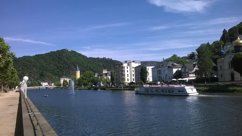 Star Hotel Fachbach Buitenkant foto
