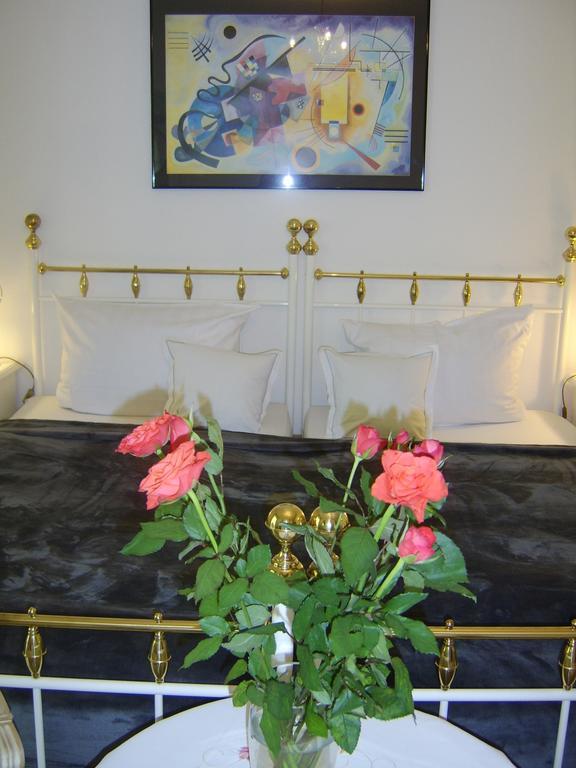 Star Hotel Fachbach Buitenkant foto